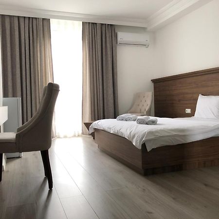 Hotel Dardani Косовська Митровиця Екстер'єр фото