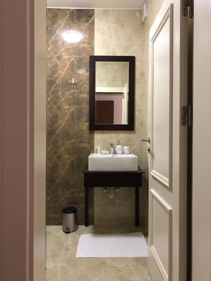 Hotel Dardani Косовська Митровиця Екстер'єр фото